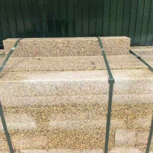 洛阳 黄金麻花岗岩石材机切面栏杆料半成品