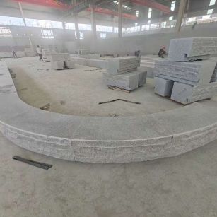 洛阳 芝麻白异形坐凳，自然面光面弧形加工