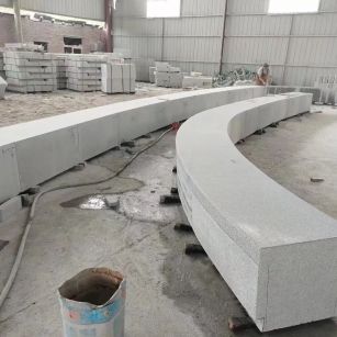 洛阳芝麻白花岗岩石板材 园林光面弧形坐凳