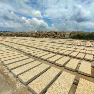 洛阳 黄金麻荔枝面花岗岩石材地铺石防护中