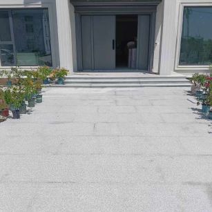 洛阳 芝麻白花岗岩地铺石地面铺装