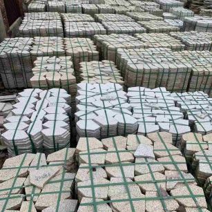 洛阳 黄金麻白麻花岗岩荔枝面地铺石(冰裂纹)