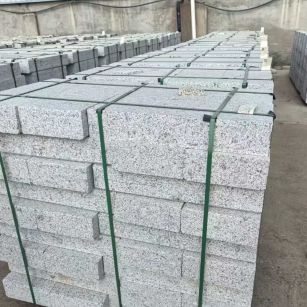 洛阳 白麻花岗岩路沿石，弧形路沿石，道牙石，马路牙子，界石，路缘石，平沿石，直岩石，平缘石等