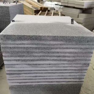 洛阳 芝麻白5公分火烧地铺成品，900*400，规格可定制