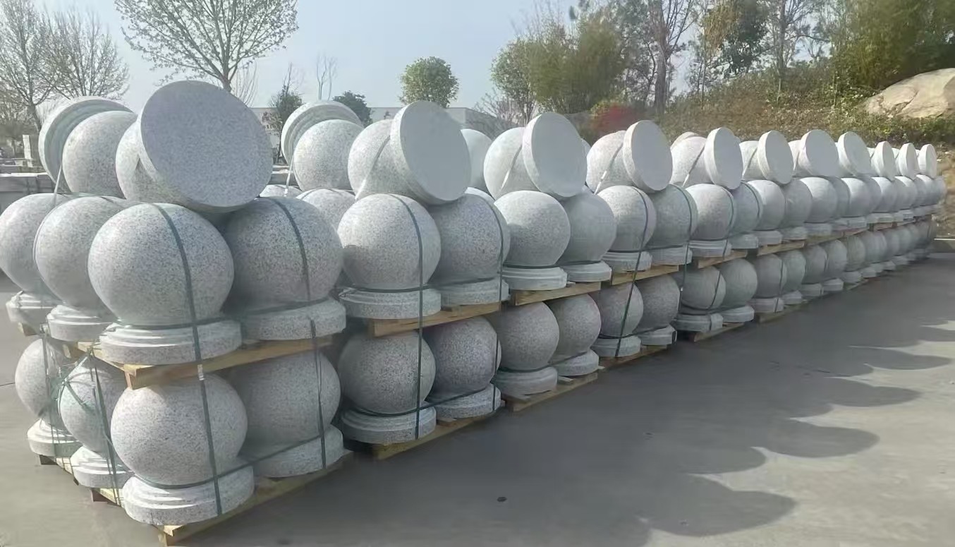 洛阳 白麻花岗岩石材圆球，石球，挡车球，隔离球，景观石球，风水球等