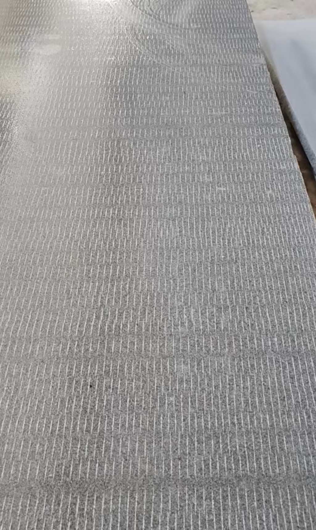 洛阳 芝麻灰花岗岩斧剁面，刀斩面