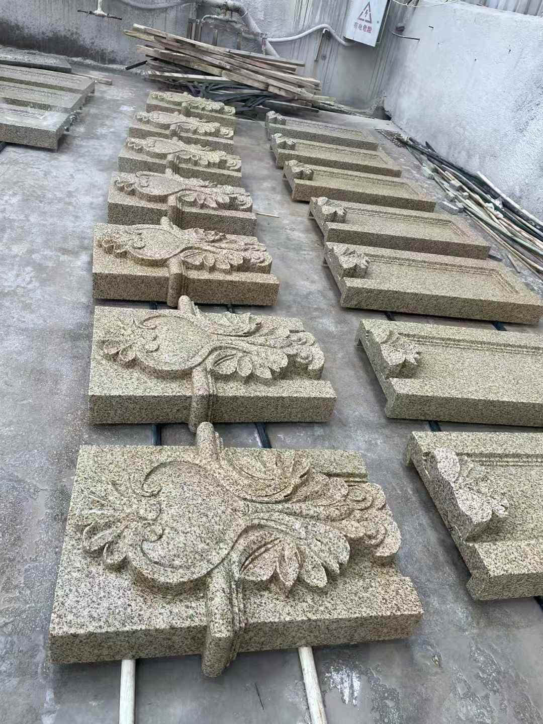 洛阳 黄金麻花岗岩别墅外墙雕刻板