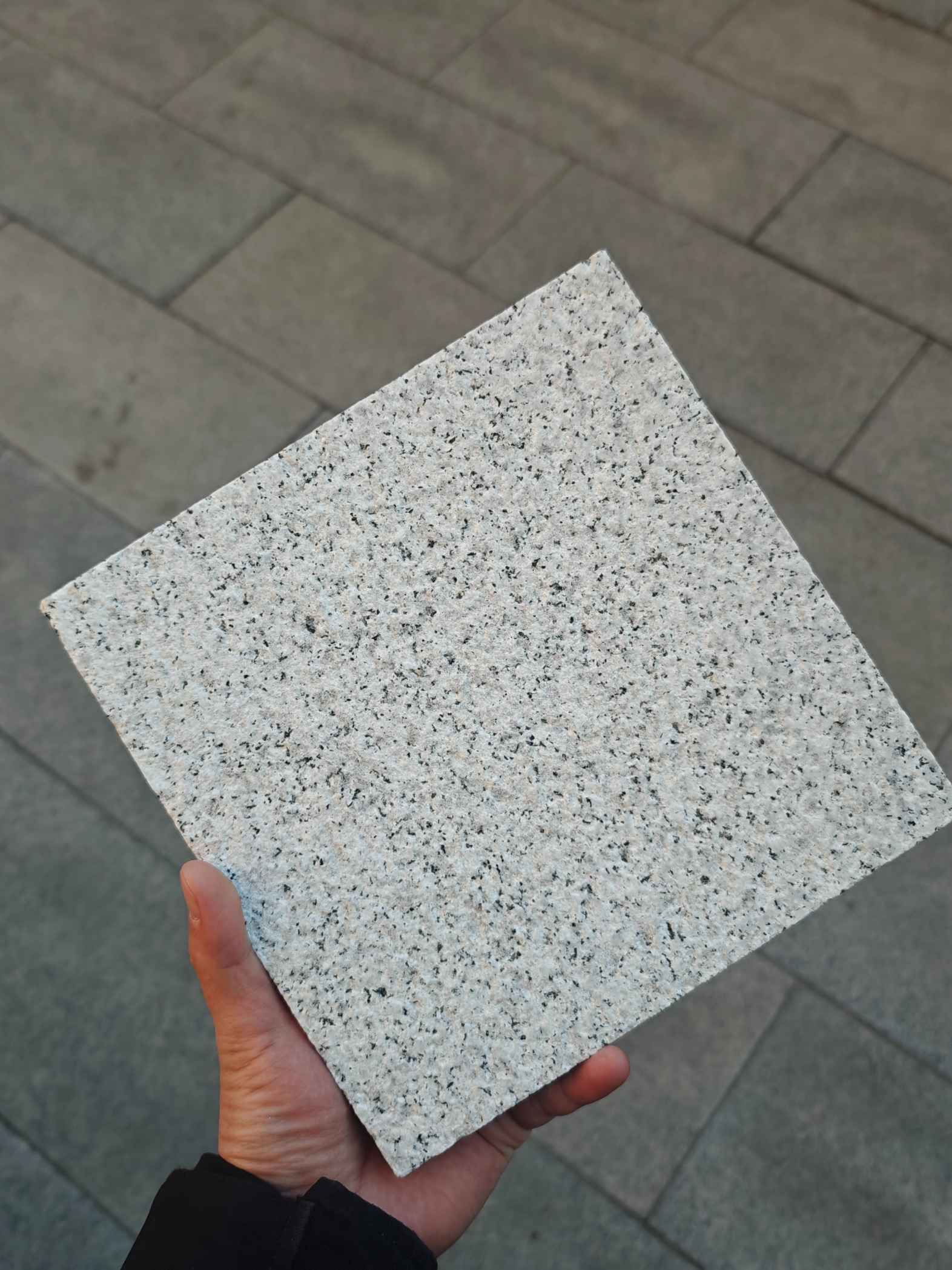 洛阳 白麻荔枝面花岗岩石材