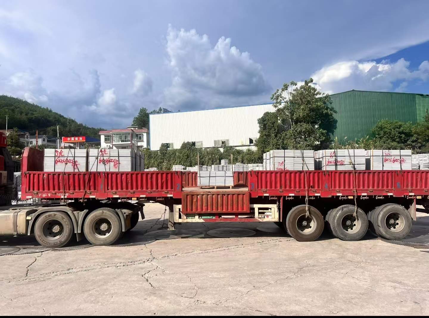 洛阳 芝麻灰花岗岩地铺石出货日常