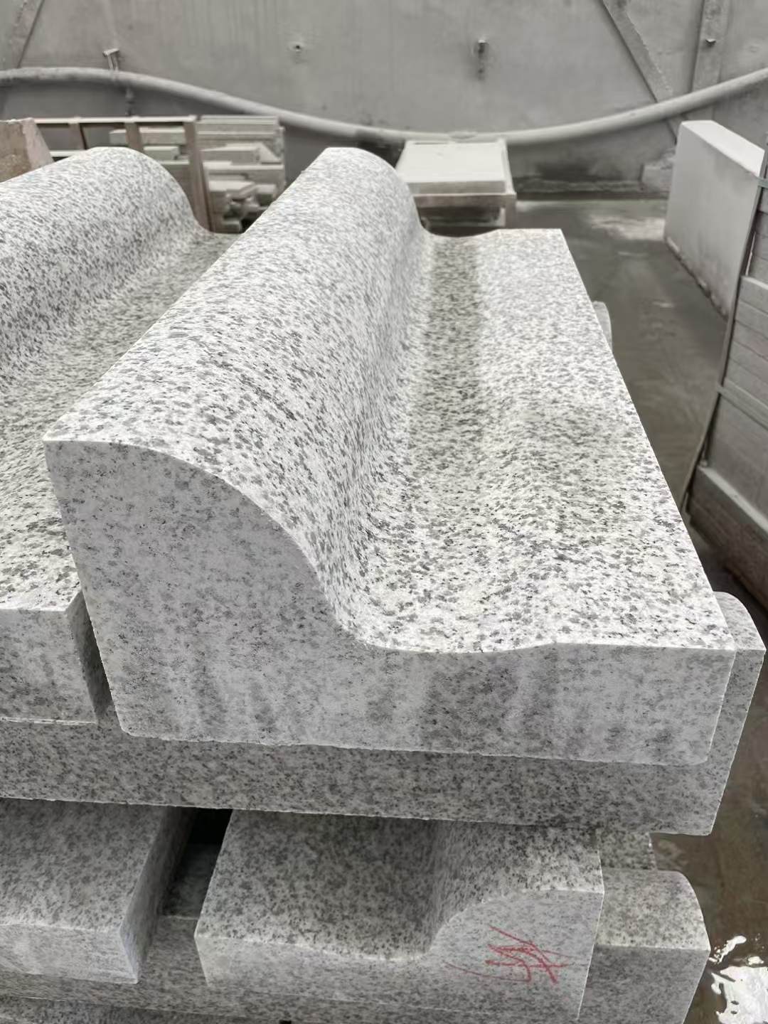 洛阳 白麻花岗岩S型路沿石，路侧石，马路牙子等