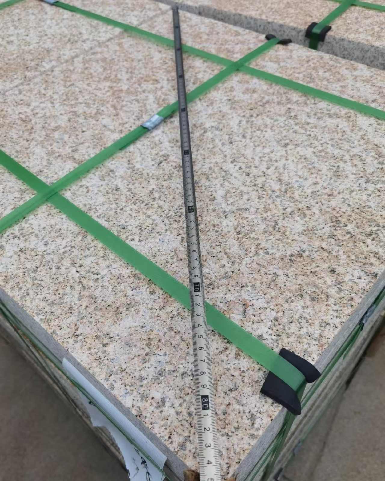 洛阳 黄金麻火烧面地铺石