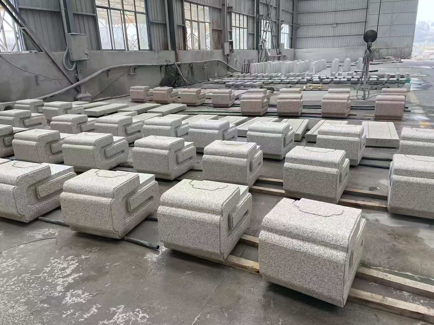 洛阳 白麻花岗岩异形加工-石凳，坐凳