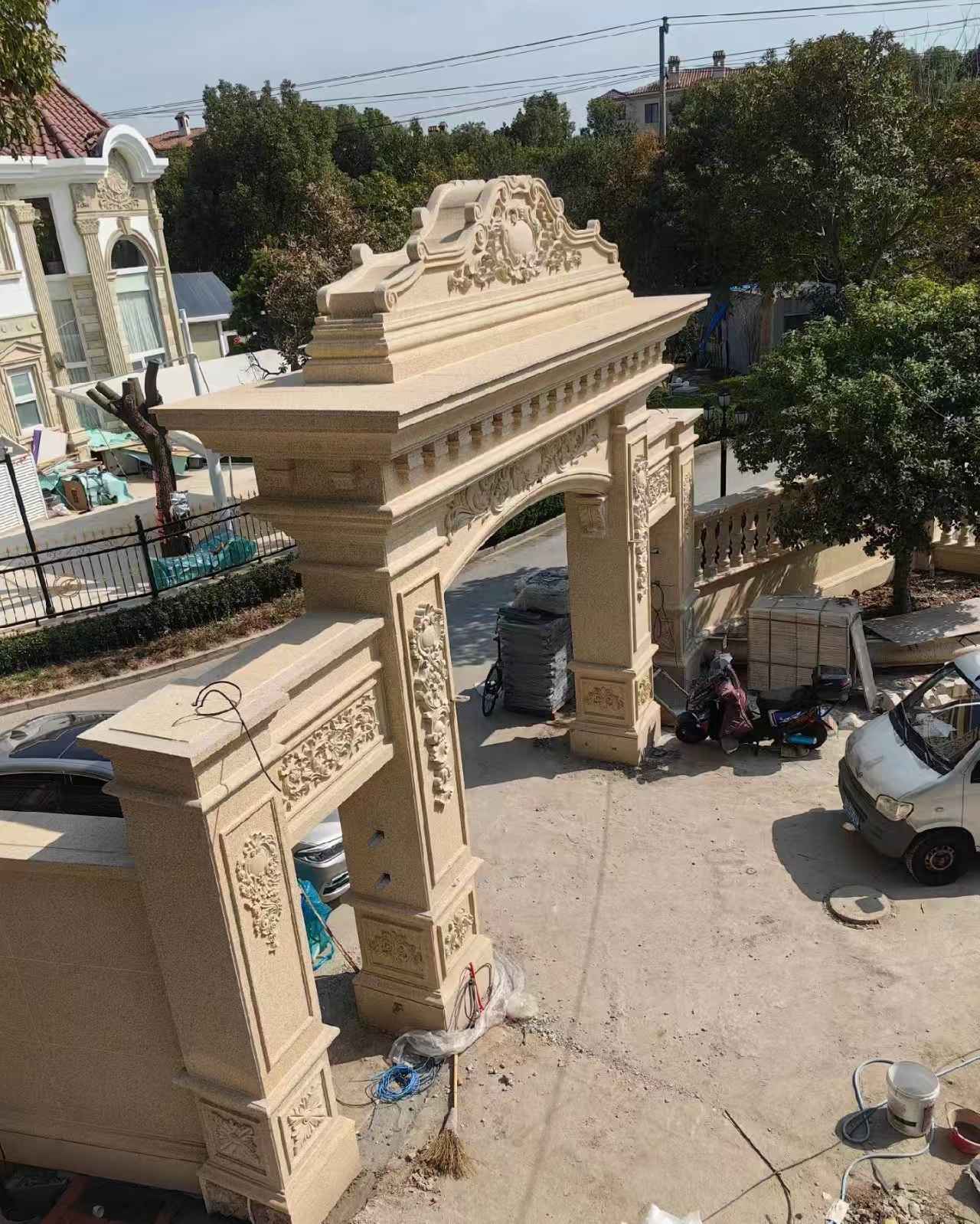 洛阳 黄金麻荔枝面花岗岩别墅门楼