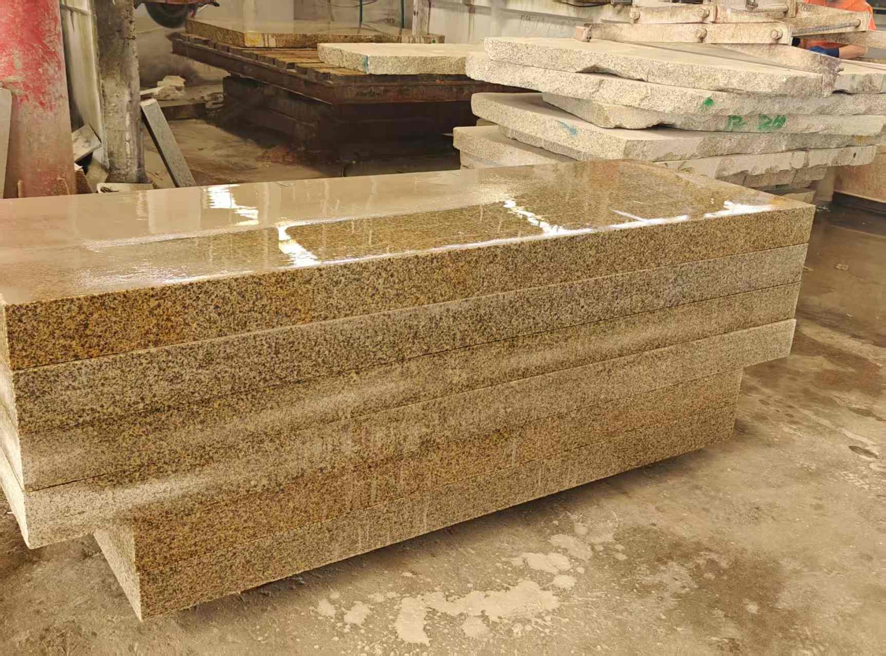 洛阳 黄金麻栏杆料半成品加工中